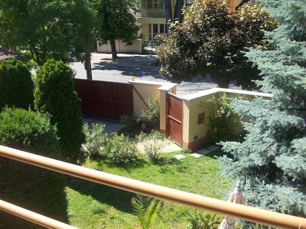 APARTMAN SOÓS -- Only for relaxation, not for party! Siófok Exterior foto